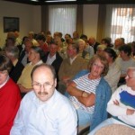 Gespannte Zuhörer im Saal des Immenhäuser Rathaus